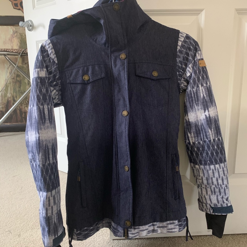 ROXY women’s Jet ski snowboard snow jacket.  XS